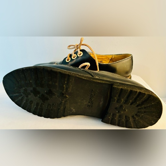 ESPIRIT Black Leather Version of Doc Martins Size 8.5 - Picture 2 of 4